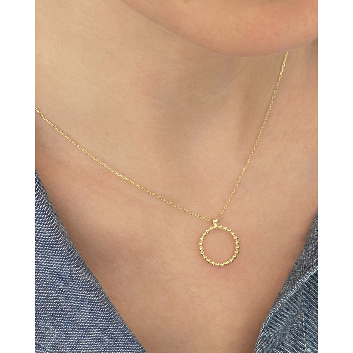 GRANULATED SMALL HOOP PENDANT NECKLACE